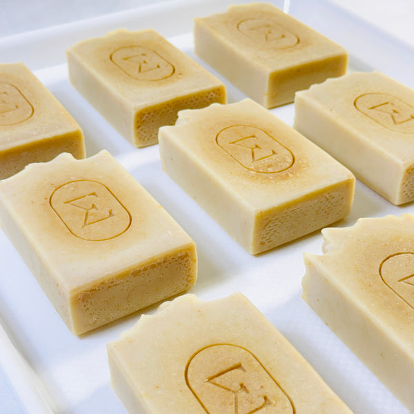 Jabón de miel de abeja natural