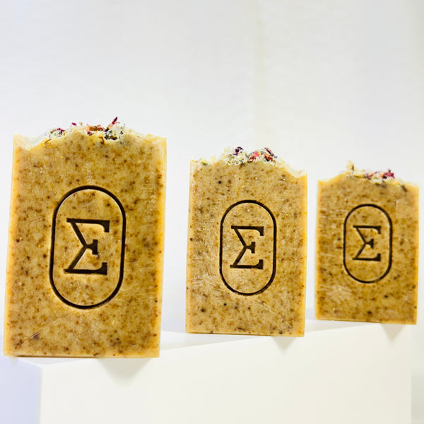 JARDÍN BOTÁNICO • Aloe Vera + Chamomile + Rose Petals + Lavender • Exfoliant unscented Soap Bar