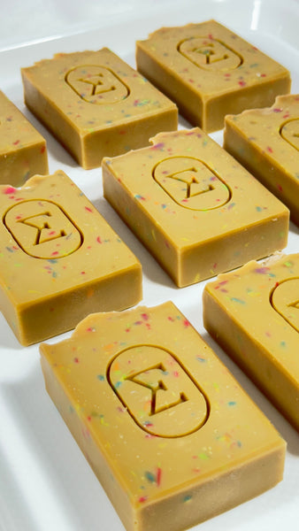 JUGUETÓN •  Vanilla & Musk blend Masculine Artisan Soap Bar