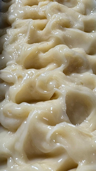 AVENITA • Colloidal Oatmeal & Sweet Almond Soap Bar