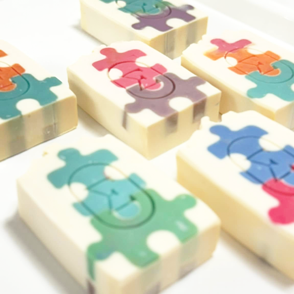 PONCHE TROPICAL | Puzzle Style Soap Bar